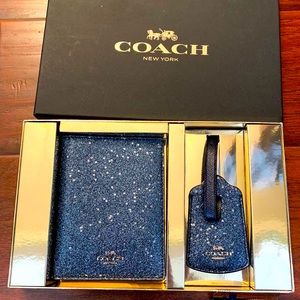Coach Glitter Travel Set (passport wallet+tag)-new